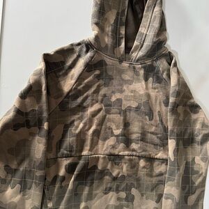 Xersion Gray and Black Patterned Hoodie